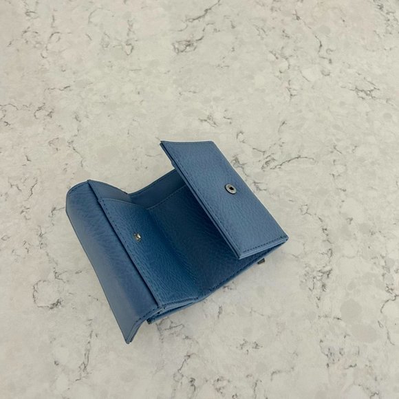 Matt & Nat Brand New Blue Wallet - Picture 8 of 9